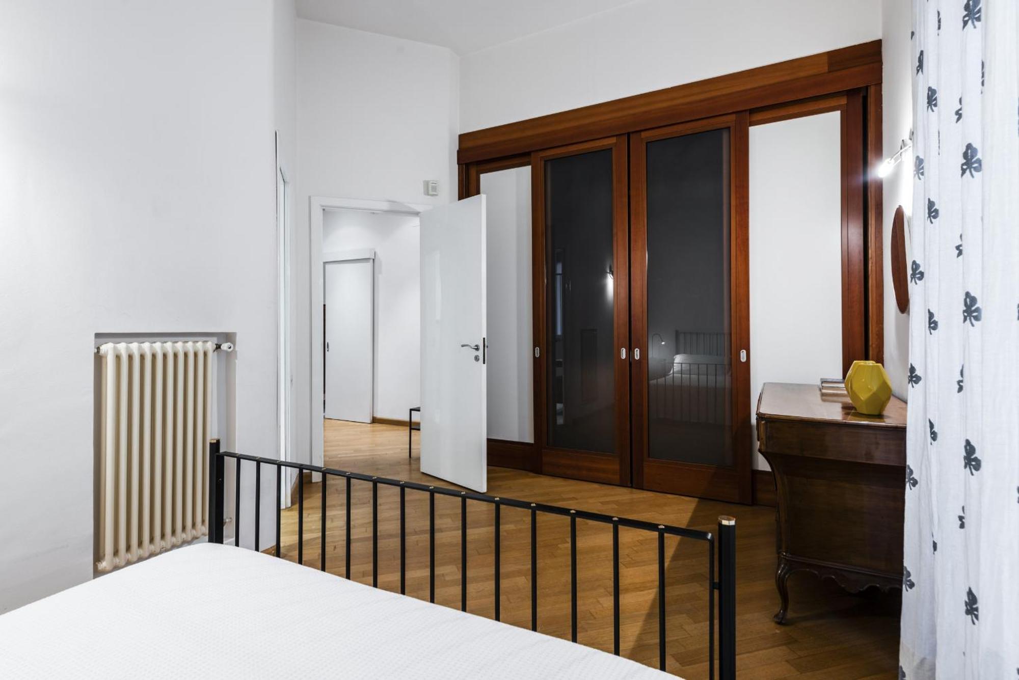 Agata Apartment With Balcony By Wonderful Italy คาตาเนีย ภายนอก รูปภาพ